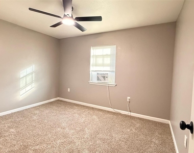 2619 Canfield Street - Photo Thumbnail 4
