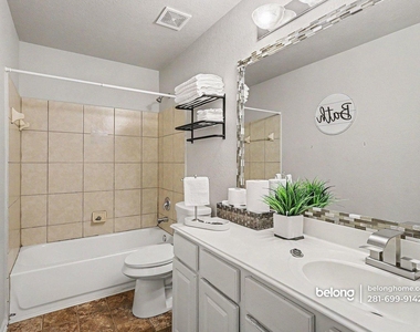 1330 Yucca Mountain Dr - Photo Thumbnail 18