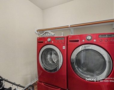 1330 Yucca Mountain Dr - Photo Thumbnail 21