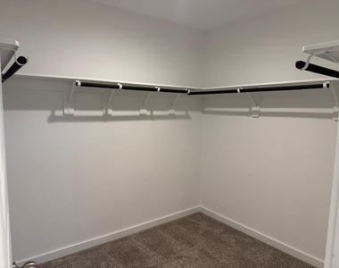 8014 Tropea Drive - Photo Thumbnail 21