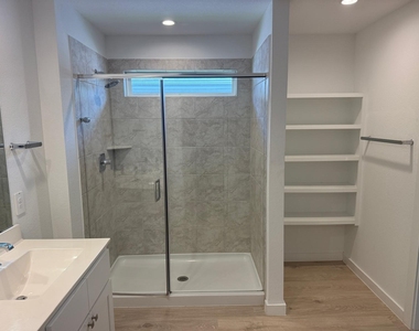 8014 Tropea Drive - Photo Thumbnail 20