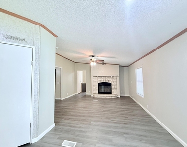 30407 Greenwood Street - Photo Thumbnail 15