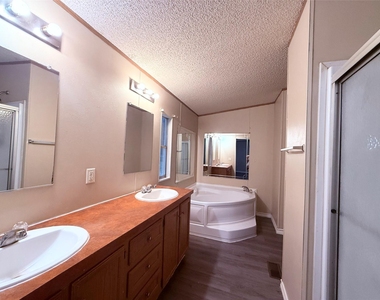 30407 Greenwood Street - Photo Thumbnail 21