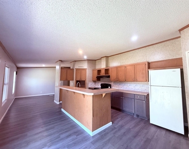 30407 Greenwood Street - Photo Thumbnail 8
