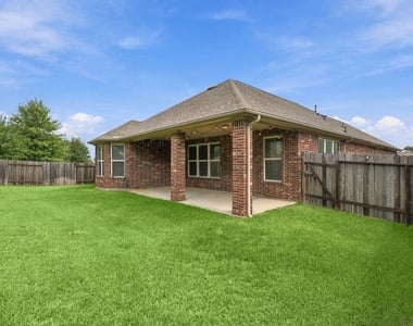 19049 Villa Lane - Photo Thumbnail 27