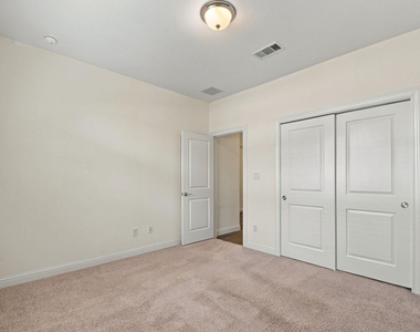 19049 Villa Lane - Photo Thumbnail 22