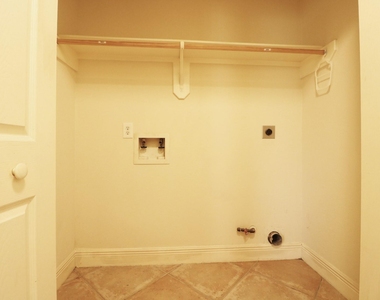 13311 Gendley Drive - Photo Thumbnail 15