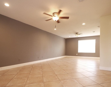 13311 Gendley Drive - Photo Thumbnail 5
