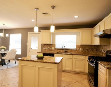 13311 Gendley Drive - Photo Thumbnail 10