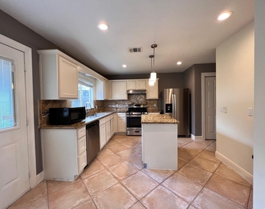 13311 Gendley Drive - Photo Thumbnail 7