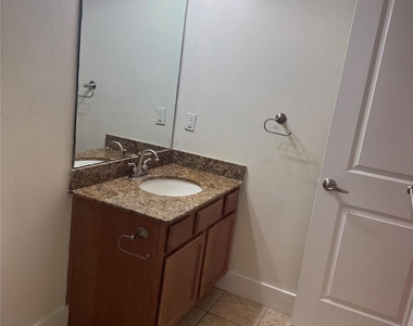 621 21st Street - Photo Thumbnail 20