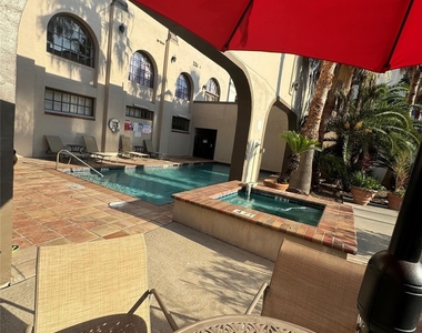 621 21st Street - Photo Thumbnail 32