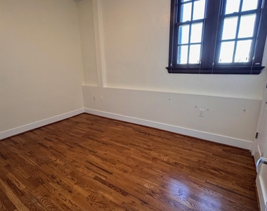 621 21st Street - Photo Thumbnail 15