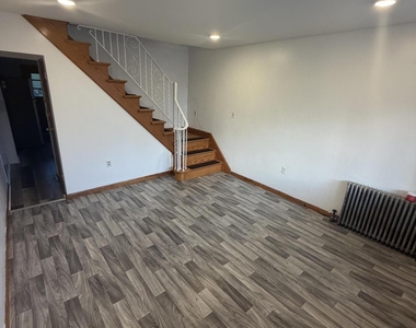 1440 Saint Ann Street - Photo Thumbnail 2