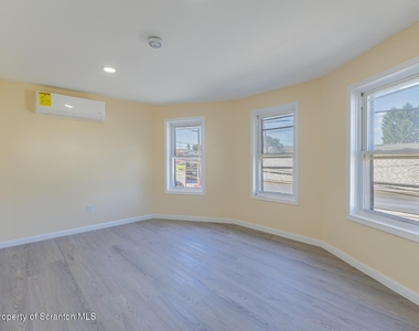 338 E Main Street - Photo Thumbnail 13
