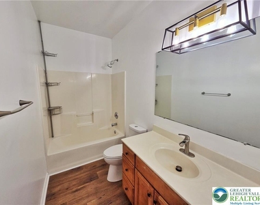 1166 Fullerton Avenue - Photo Thumbnail 16