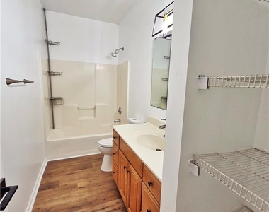 1166 Fullerton Avenue - Photo Thumbnail 18