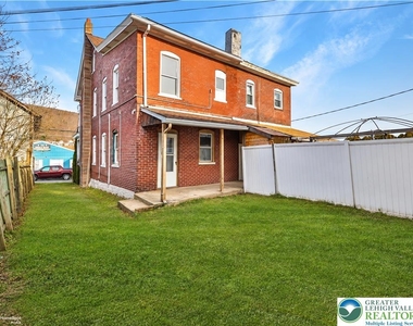 203 Mill Street - Photo Thumbnail 13