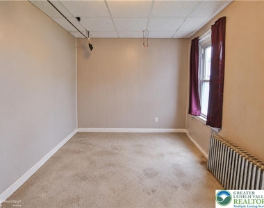 203 Mill Street - Photo Thumbnail 9