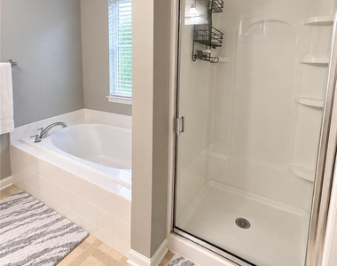 1105 King Way - Photo Thumbnail 22