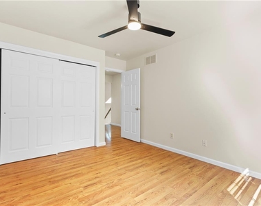 475 Celandine Drive - Photo Thumbnail 25