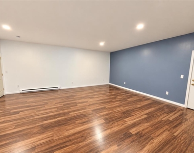 31 Broadway - Photo Thumbnail 6