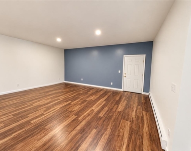 31 Broadway - Photo Thumbnail 8