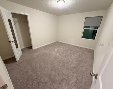 1084 Cades Cove Way - Photo Thumbnail 17