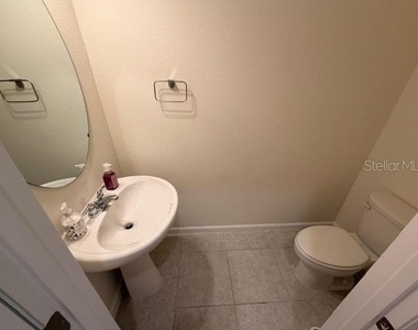 1084 Cades Cove Way - Photo Thumbnail 10