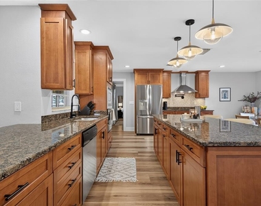7312 S Fitzgerald Street - Photo Thumbnail 12
