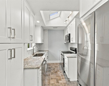 3631 N 4th Avenue N - Photo Thumbnail 17