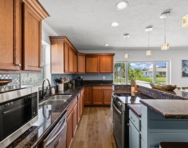 108 24th Street - Photo Thumbnail 19