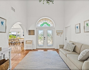 108 24th Street - Photo Thumbnail 10