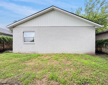 2213 E Emma Street - Photo Thumbnail 15
