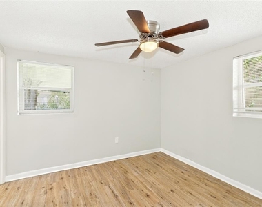 3011 Star Street - Photo Thumbnail 9