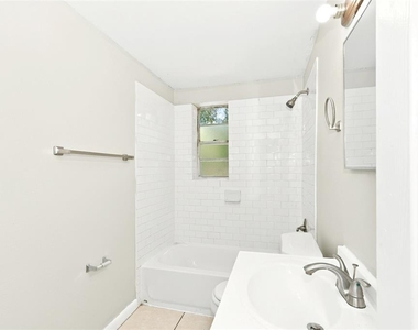 3011 Star Street - Photo Thumbnail 11