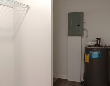 885 Beltrees Street - Photo Thumbnail 6