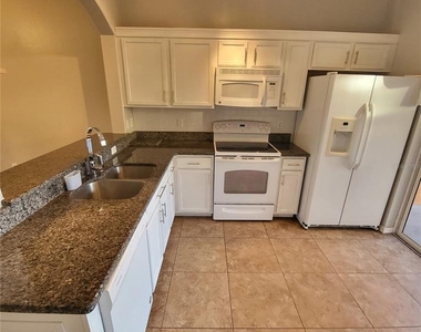 4060 Winding Vine Drive - Photo Thumbnail 9