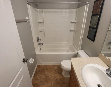 4060 Winding Vine Drive - Photo Thumbnail 22