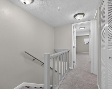 709 Russell Lane - Photo Thumbnail 29