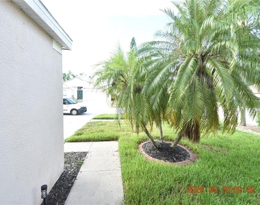 12103 Dawn Vista Drive - Photo Thumbnail 5