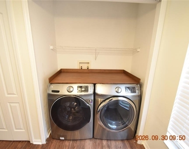 12103 Dawn Vista Drive - Photo Thumbnail 25