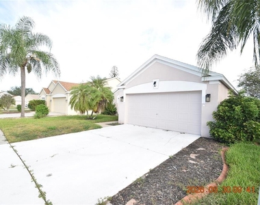 12103 Dawn Vista Drive - Photo Thumbnail 3
