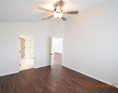 12103 Dawn Vista Drive - Photo Thumbnail 28