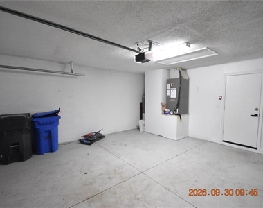 12103 Dawn Vista Drive - Photo Thumbnail 14