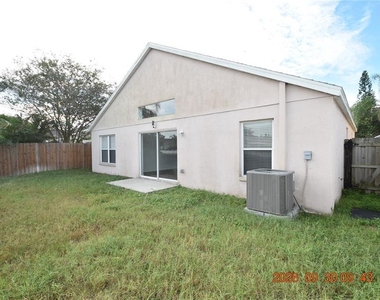 12103 Dawn Vista Drive - Photo Thumbnail 7
