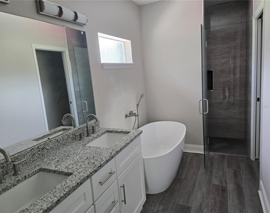 704 E Orchid Avenue - Photo Thumbnail 32