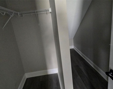 704 E Orchid Avenue - Photo Thumbnail 9