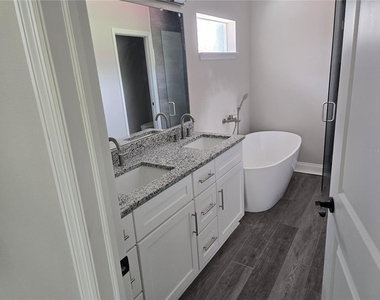704 E Orchid Avenue - Photo Thumbnail 30