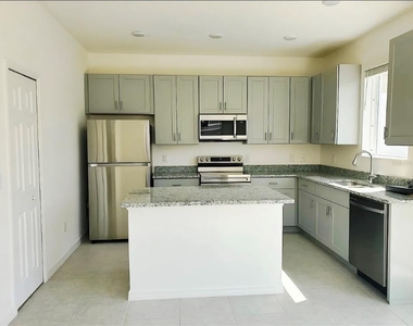 34146 Cinder Way - Photo Thumbnail 2